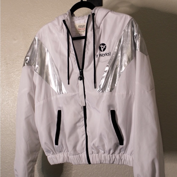 It Works! Jacket - Picture 1 of 3